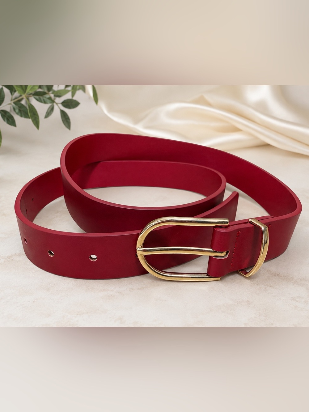 Burgundy Faux Leather Skinny Belt Gold Oval Buckle Women’s S/M New